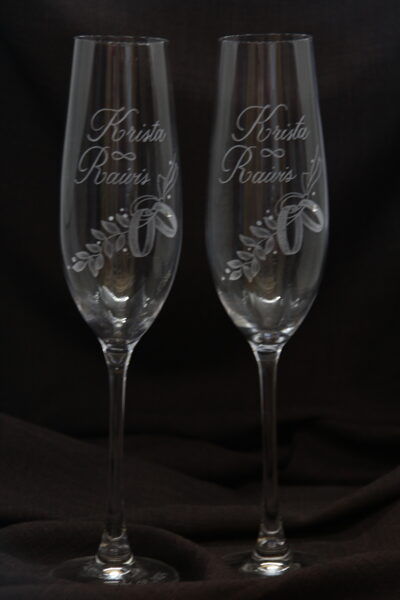 Gredzeni. Gravējums. Pāris.